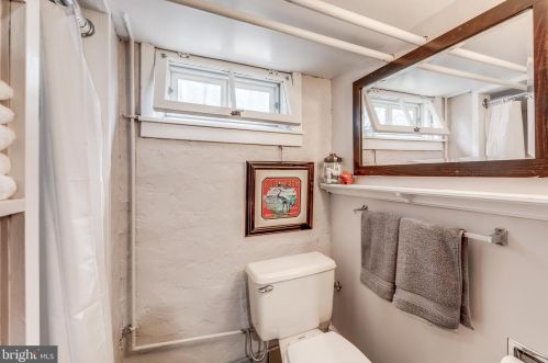 2009 Grace Church Rd, Silver Spring MD 20910-2116 exterior