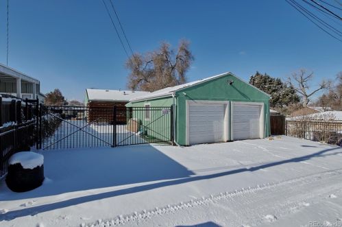 110 Hazel Ct, Denver, CO 80219-1529