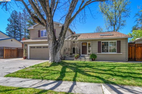 1376 Greenwood Rd, Pleasanton, CA 94566-6016