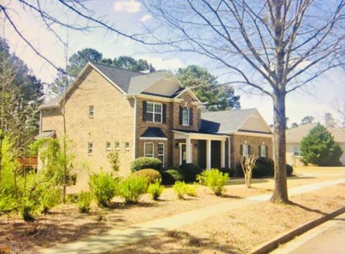1305 Darian Ln, Locust Grove, GA 30248-7029