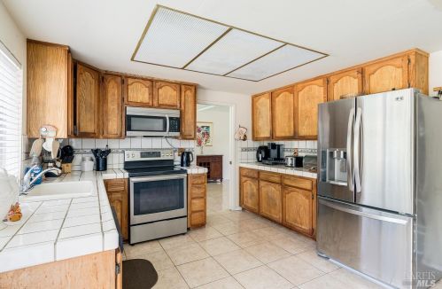 1396 Shelby Dr, Fairfield, CA 94534-4345