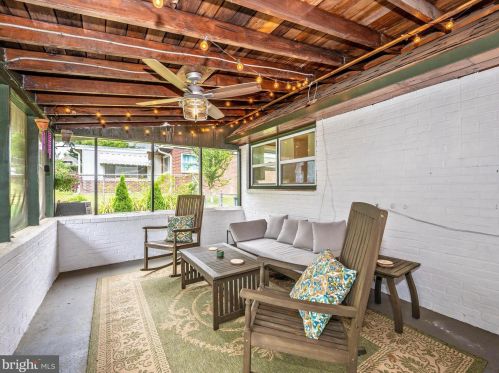 9814 Cottrell Ter, Silver Spring MD 20903-1928 exterior