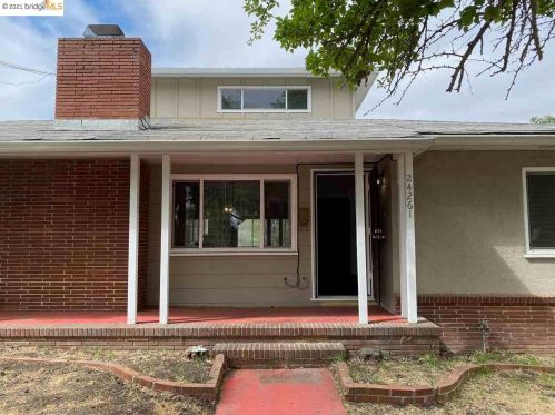 24261 2nd St, Hayward, CA 94541-6740