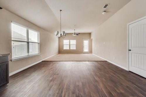 1432 Montoya Ln, Fort Worth TX  76119-2664 exterior