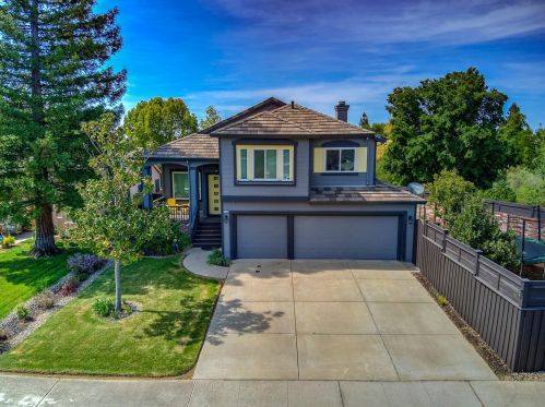 6190 Fieldale Dr, Elk Grove, CA 95758-6318