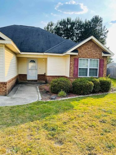106 Weston Cv, Warner Robins, GA 31088-9225