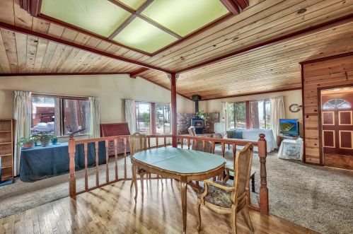 14567 Royal Way, Truckee CA  96161-1140 exterior