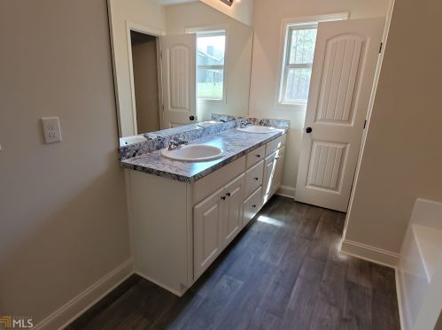2337 Spring Brook Dr, Monroe GA  30655-3803 exterior