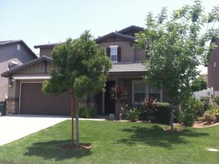 3061 Snowdrop Ct, Perris, CA 92571-6913
