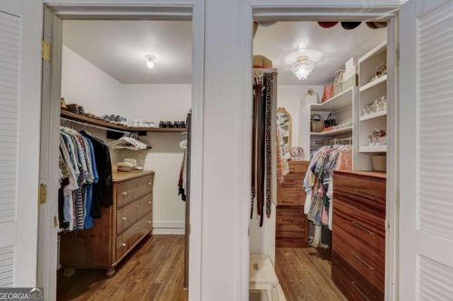 400 Breakwater Rdg, Atlanta GA  30328-1808 exterior