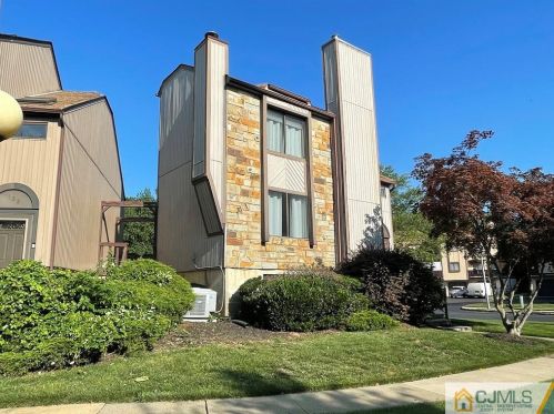 131 Goldmine Ln, Old Bridge, NJ 08857-3325
