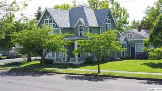 938 Calapooia St, Albany, OR 97321-2466