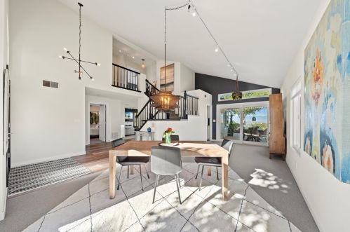 6607 New Ridge Dr, Riverside, CA 92506-4902