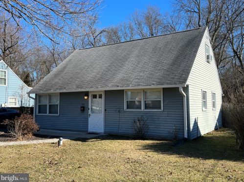 986 Terrace Blvd, Trenton, NJ 08618-1902