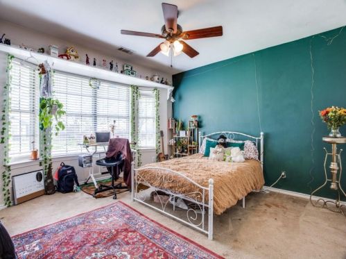 9733 Estate Ln, Dallas TX  75238-1849 exterior