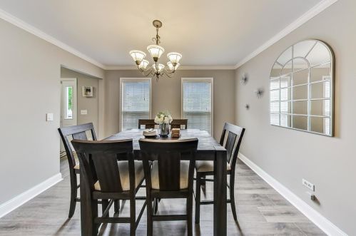 1045 Big Eagle Trl, Carol Stream IL  60188-9153 exterior