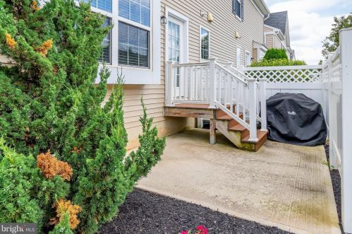 408 Lexington Mews, Auburn, NJ 08085-1284