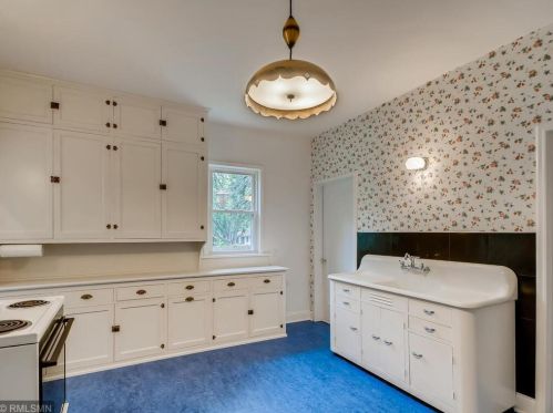 2689 8th Ave, Saint Paul MN  55109-3130 exterior