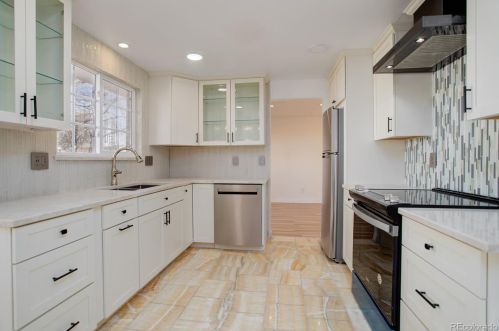 7047 62nd Pl, Arvada CO  80003-4843 exterior