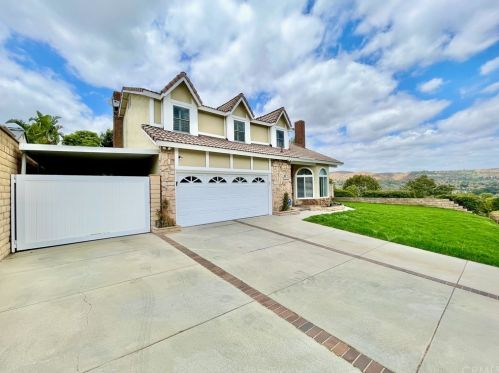 8505 Meadowridge St, Anaheim CA  exterior