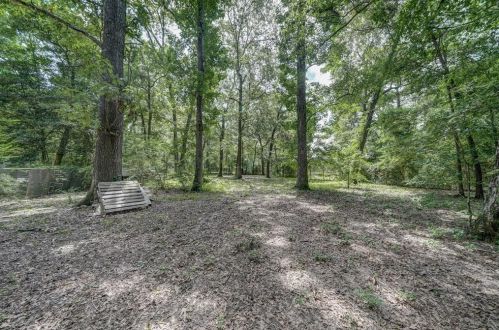 750 Waukegan Rd, Conroe TX  exterior