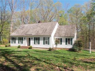 3031 Vistapoint Rd, Midlothian, VA 23113-3928