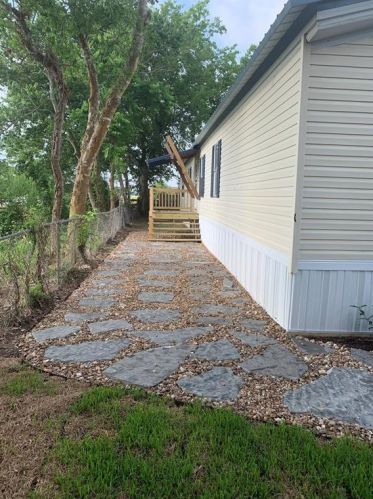 429 County Road 547, Angleton TX  77515-8959 exterior