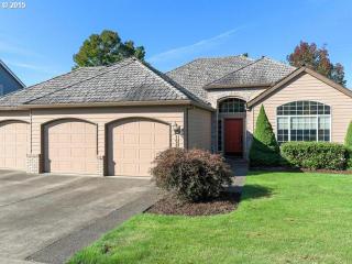16223 Orchard View Ln, Happy Valley, OR 97089-7893