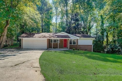1759 Lizzie Ln, Mableton, GA 30126-1142