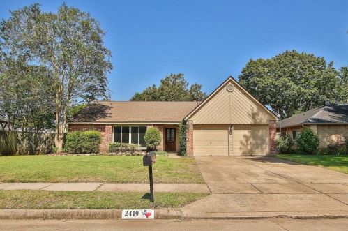 2419 Glen Haven Ln, Richmond TX  77406-2385 exterior