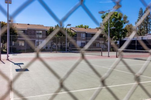 2825 Fairview St, Santa Ana CA  92704-5973 exterior