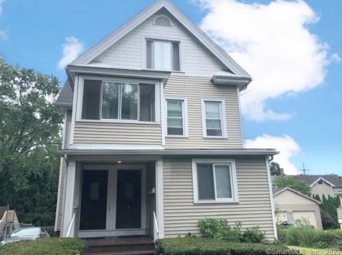9 Elm St, Wallingford CT  06492-4703 exterior