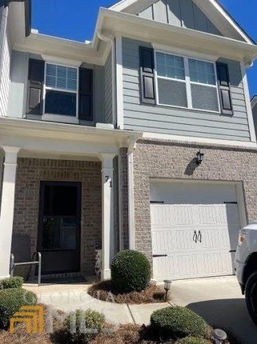 71 Chastain Cir, Newnan, GA 30263-8640