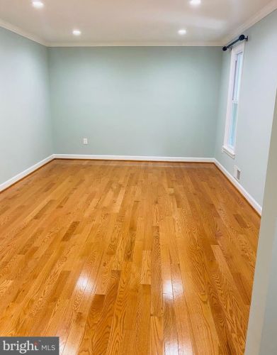 2009 Queensguard Rd, Silver Spring, MD 20906-2031