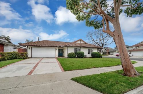 9790 Swan Cir, Santa Ana, CA 92708-6615