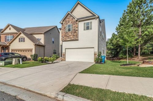 3871 Lake Sanctuary Way, Atlanta GA  30349-1984 exterior