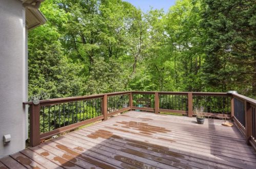 33 Habersham Cove Dr, Atlanta GA  30305-5402 exterior