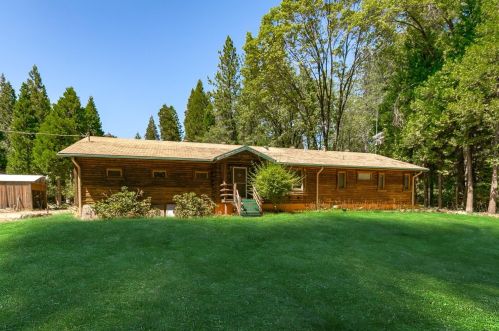14223 Meadow Dr, Grass Valley, CA 95945-9501
