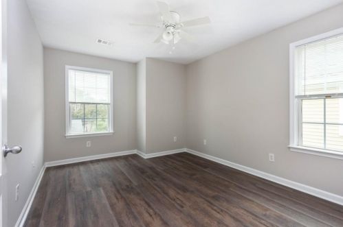 607 Federal Ter, Atlanta GA  30315-4413 exterior
