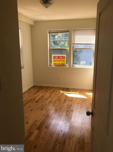 2239 12th St, Philadelphia PA 19133-1035 exterior