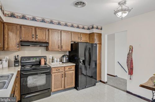 2714 Ritner Hwy, Carlisle PA  17015-9428 exterior