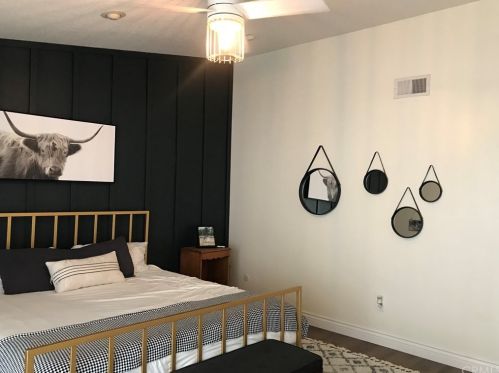 6807 Rycroft Dr, Riverside CA  92506-5352 exterior