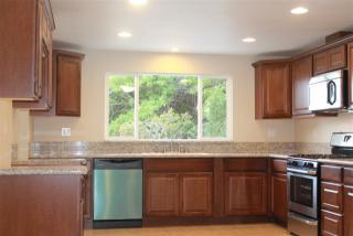 4133 Alana Cir, Oceanside, CA 92056-3439