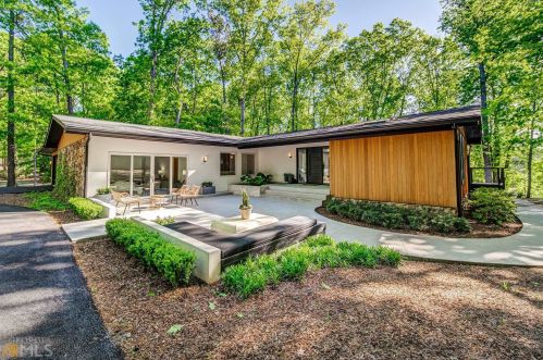 3354 Timber Lake Rd, Kennesaw, GA 30144-1940