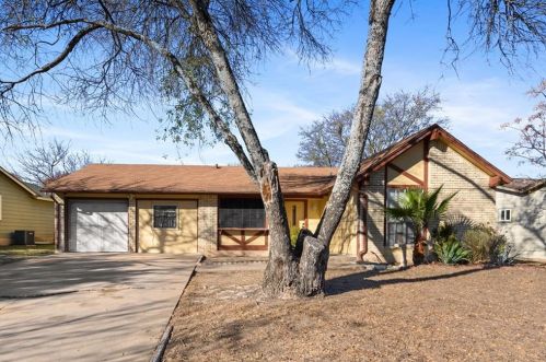 2110 Brandywine Ln, Austin TX  78727-4304 exterior