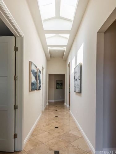 27560 Longhill Dr, Palos Verdes Estates, CA 90275-3713