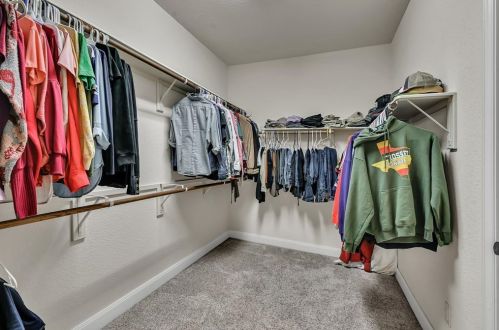 2406 Belton Shores Dr, Conroe TX  77304-4582 exterior