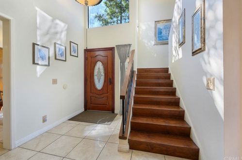 7315 Singingwood Dr, Anaheim CA 92808-1701 exterior