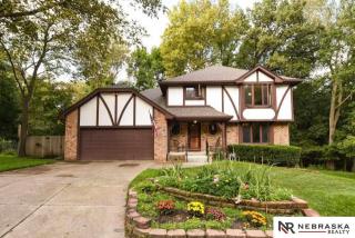 4509 Anderson Cir, Omaha, NE 68133-2708