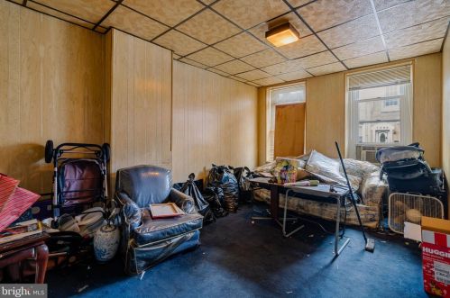 1745 19 St, Philadelphia PA  19145-2120 exterior